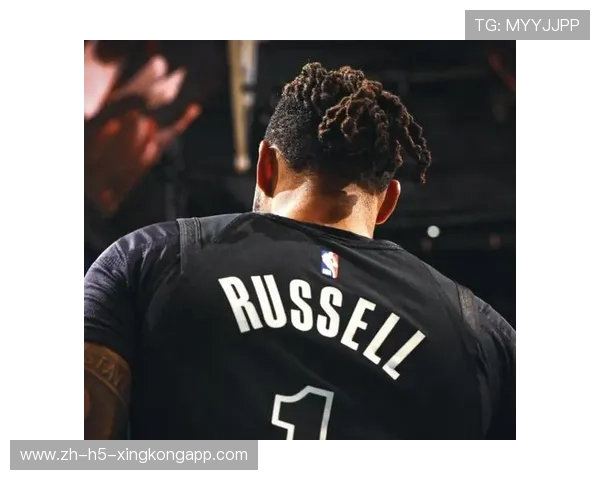 拉塞尔连续三场爆炸表现，湖人球迷看傻