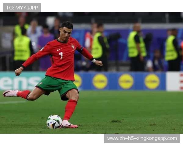 燃爆全场的力量：运动员逆天冲刺全力爆发的瞬间